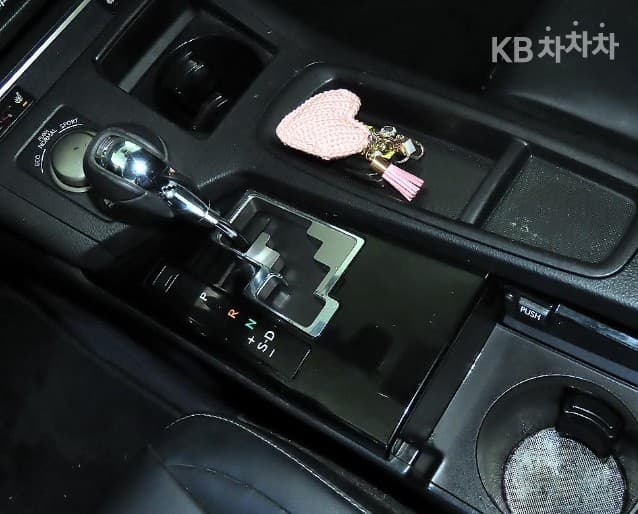 Lexus Нов ES300h Premium - 12