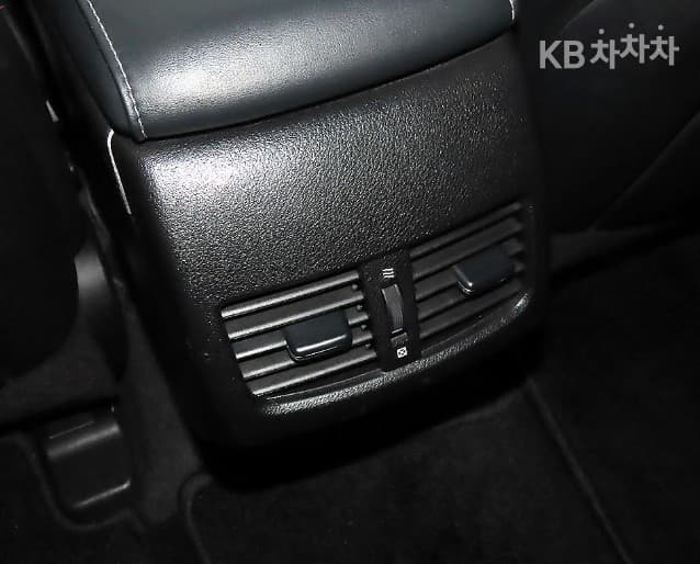 Lexus Нов ES300h Premium - 13