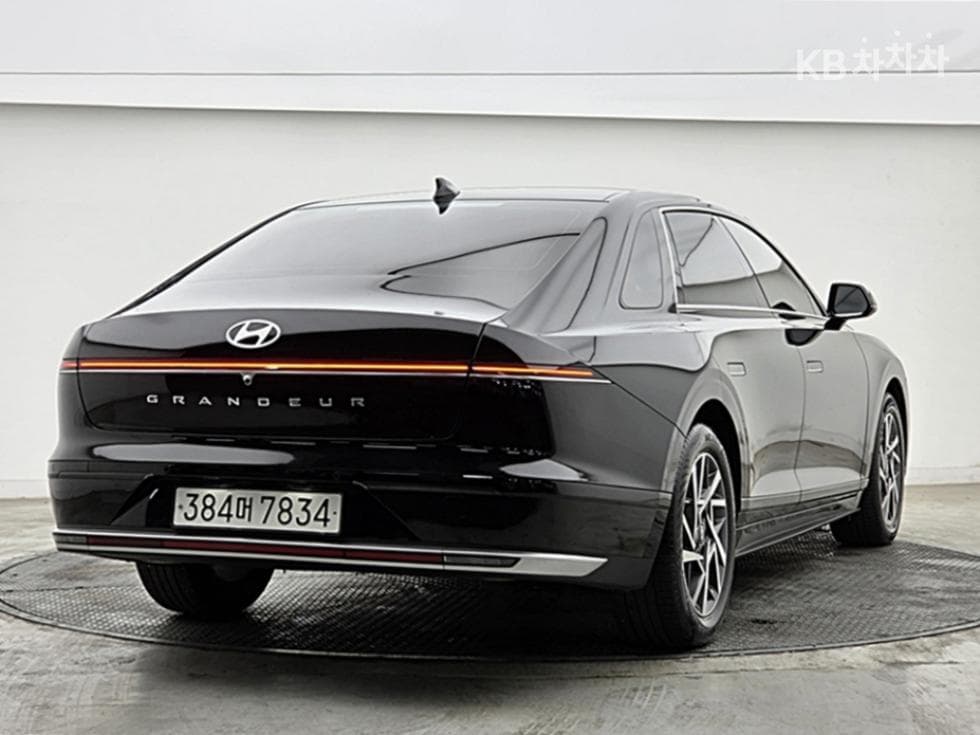 Хюндай Ди Всеново Grandeur (Azera)2.5L бензин 2WD Premium - 2