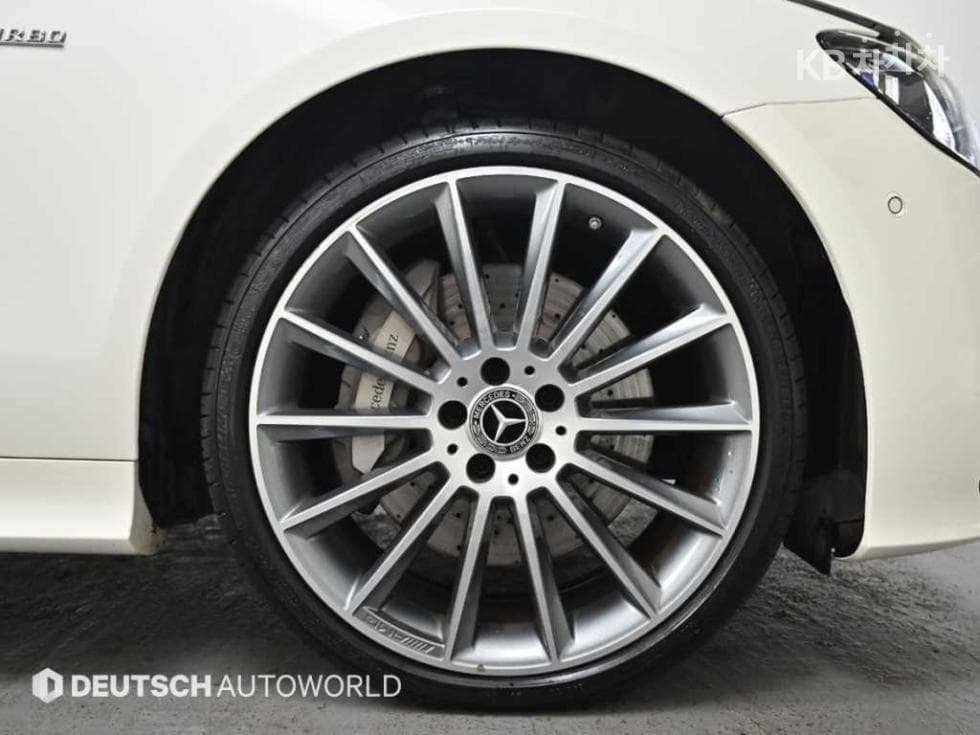 Mercedes-Benz E-Class (W213)E450 4MATIC Coupe Standard - 6