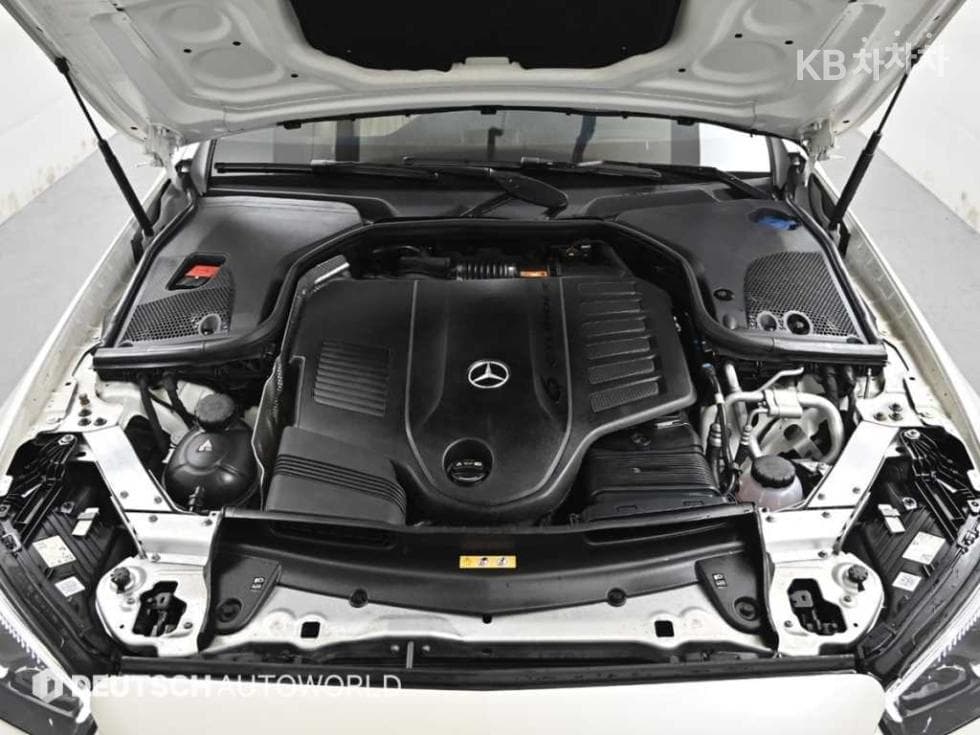 Mercedes-Benz E-Class (W213)E450 4MATIC Coupe Standard - 7