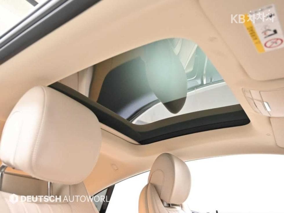 Mercedes-Benz E-Class (W213)E450 4MATIC Coupe Standard - 19