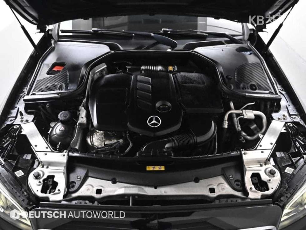 Mercedes-Benz E-Class (W213)E220d COUPE - 6