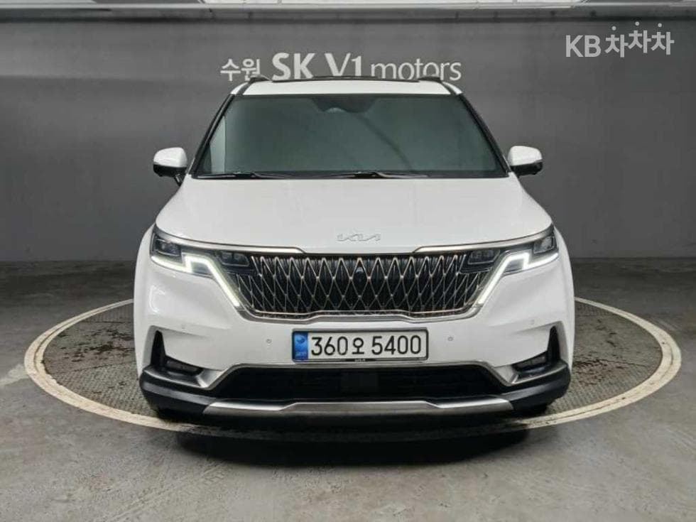 Kia Carnival 4th generation D2.2 7-seater (Limousine) Signature - Image 1