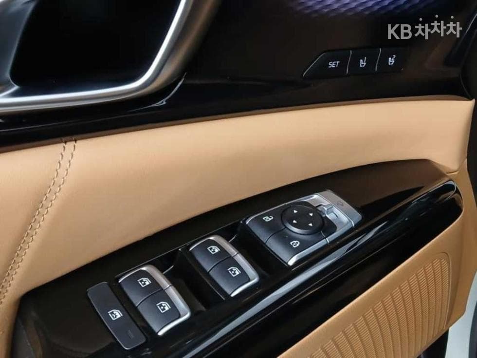 Kia Carnival 4th generationD2.2 7-seater (Limousine) Signature - 11