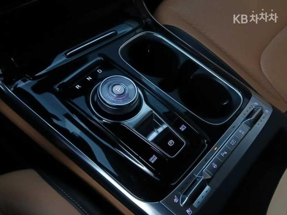 Kia Carnival 4th generationD2.2 7-seater (Limousine) Signature - 13