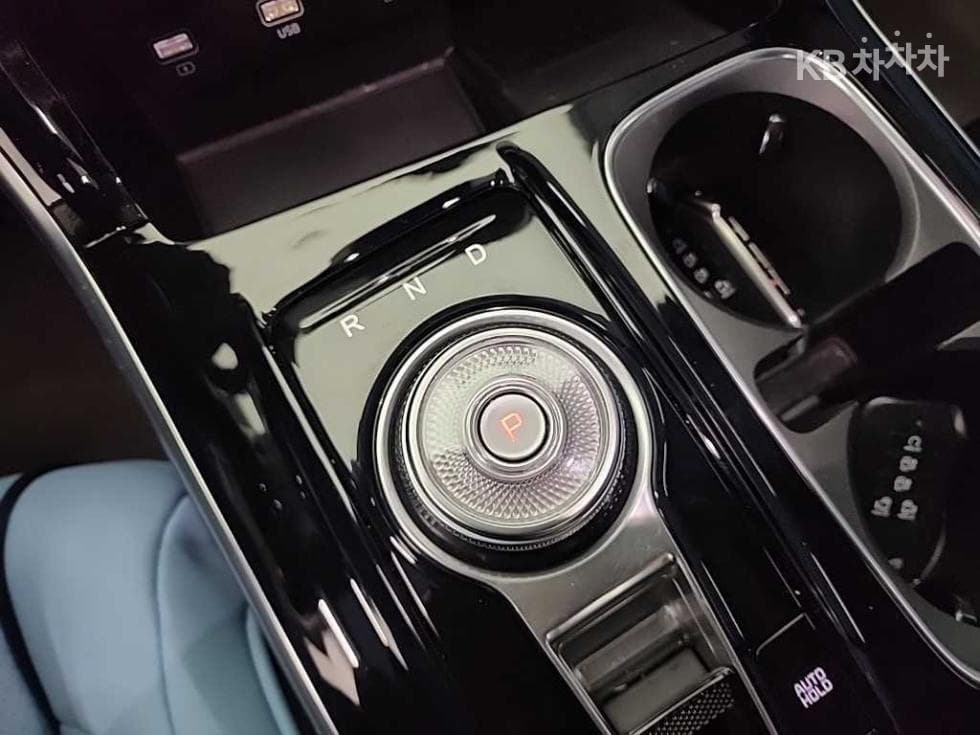 Киа Канивал 4-то поколениеВисок Лимузин (Канивал) G3.5 GDI 9-местен Signature - 8