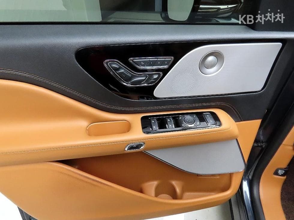 링컨 에비에이터 Second generation(U611)3.0 V6 Black Label - 11