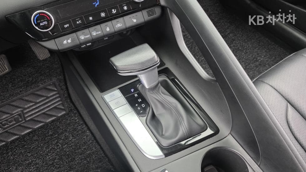 Hyundai All New Avante (Elantra)(CN7)1.6 Gasoline Modern - 12