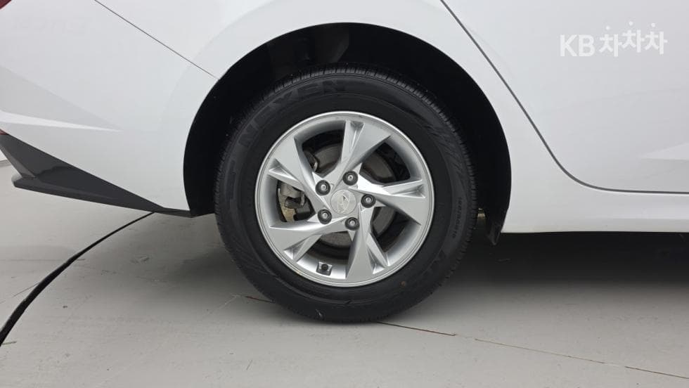 Hyundai All New Avante (Elantra)(CN7)1.6 Gasoline Modern - 23