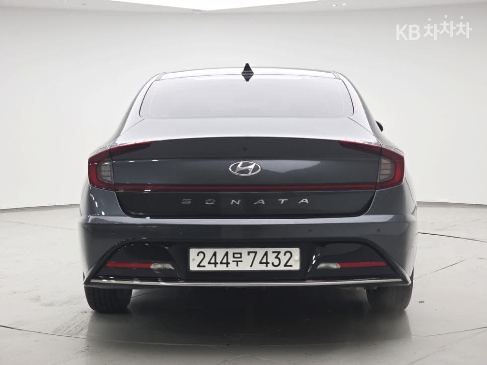 Hyundai Sonata (DN8)2.0 Premium Plus - 4