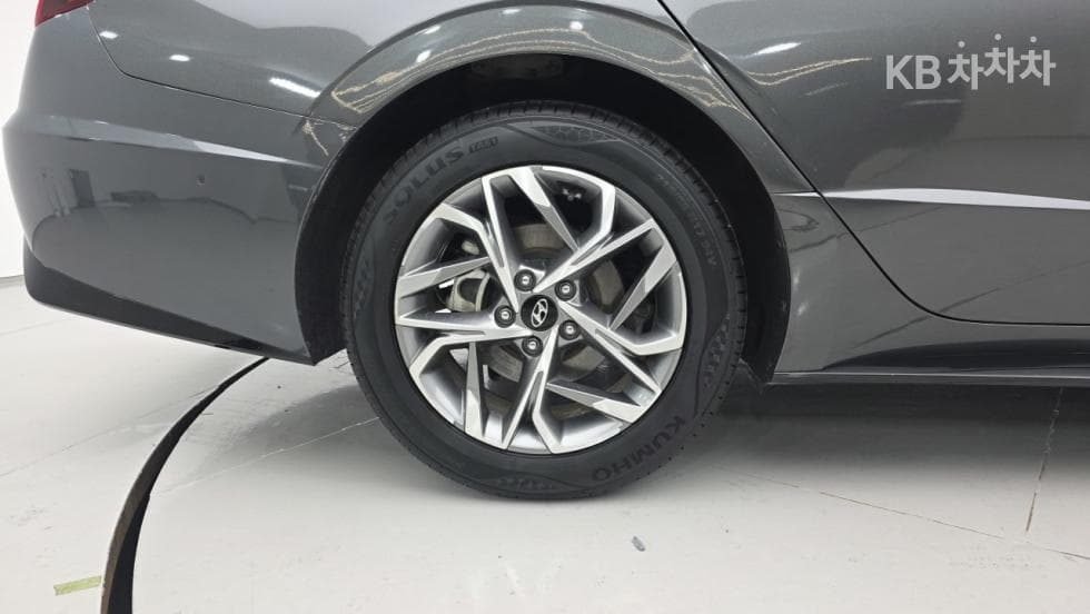 Hyundai Sonata (DN8)2.0 Premium Plus - 24