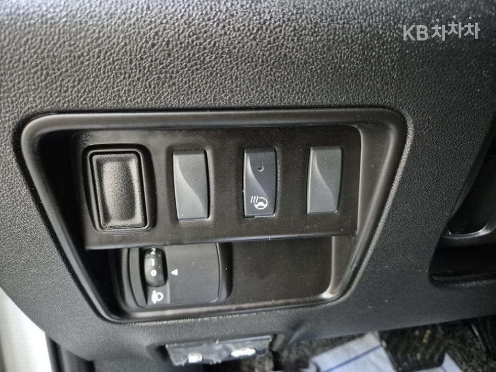 Renault Korea QM6Gasoline 2.0 2WD RE Standard - 17