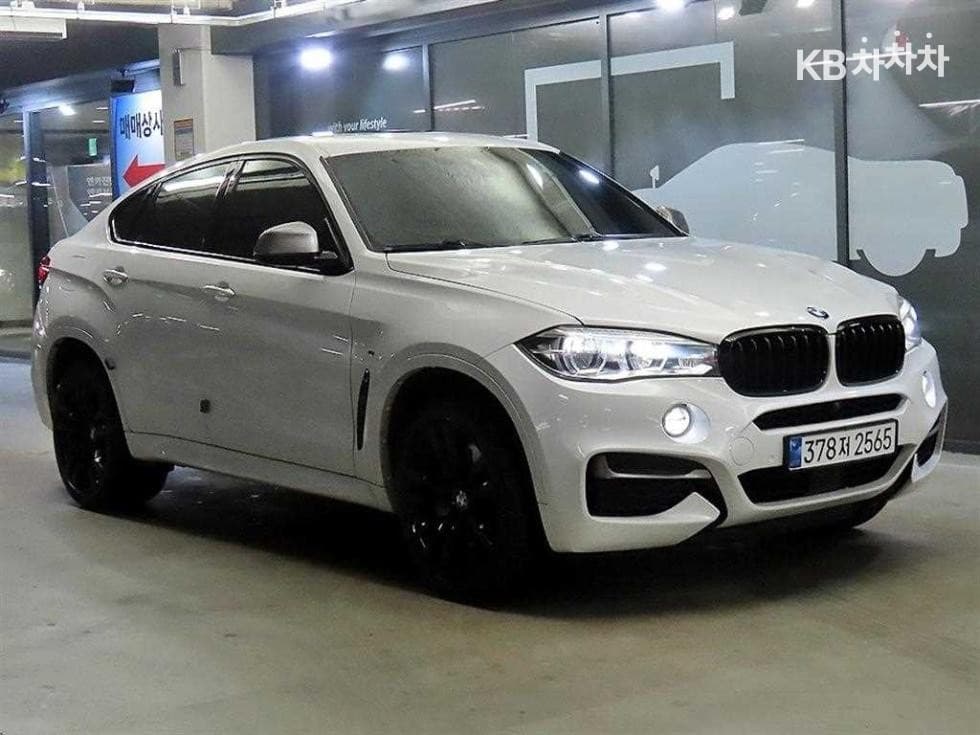 BMW X6(F16) M50d - Image 1