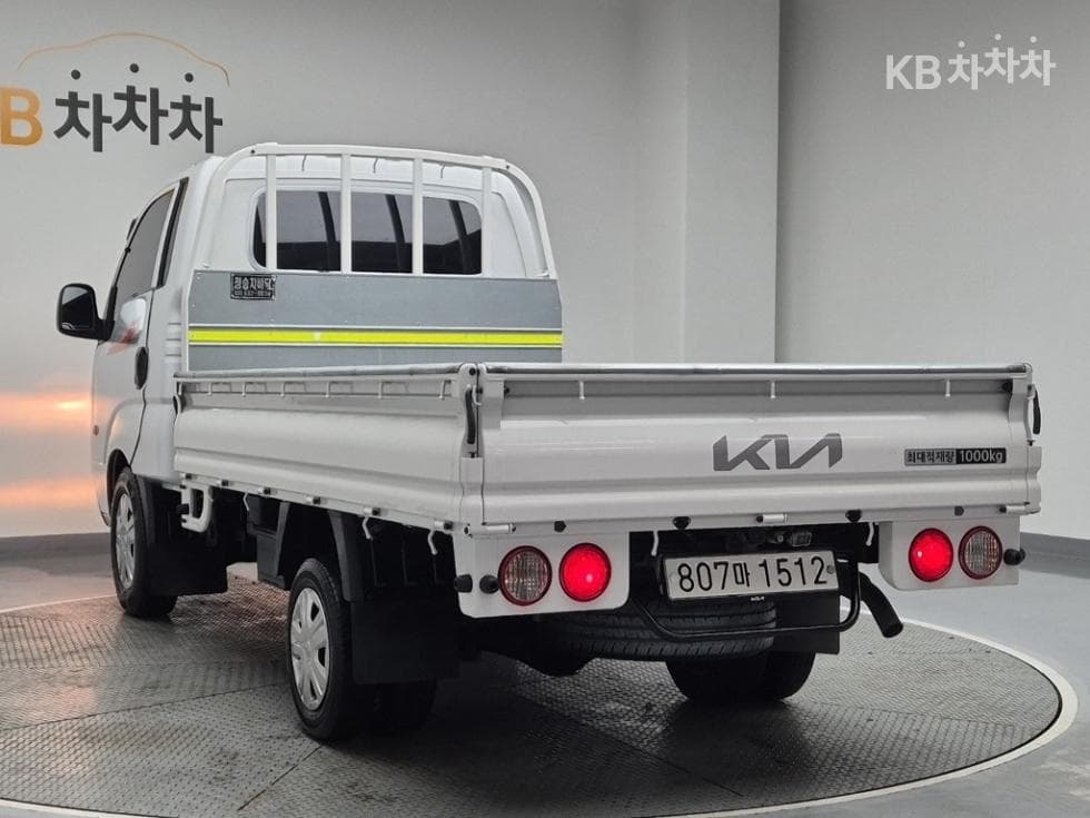 Киа Бонго 3 (лек)1 тон Удължено междуосие Королевска кабина CRDi Лукс - 2