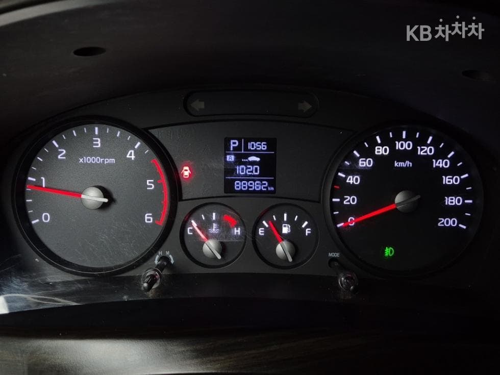 Киа Бонго 3 (лек)1 тон Удължено междуосие Королевска кабина CRDi Лукс - 5