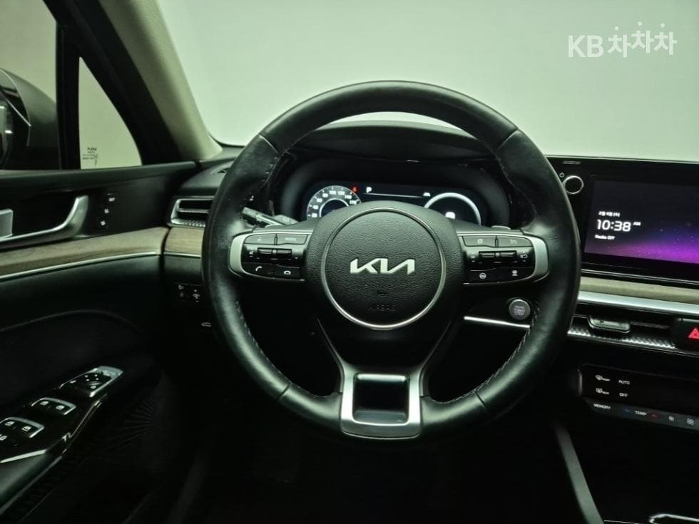 Kia K5 3rd Gen2.0 Gasoline Signature - 9