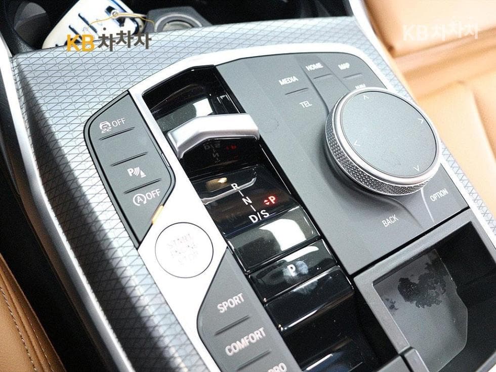 BMW 3 Series (G20)320i M Sport - 9