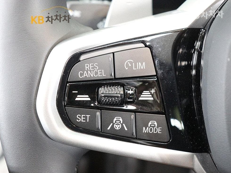 BMW 3 Series (G20)320i M Sport - 11