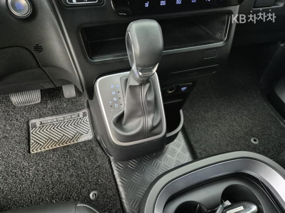 Hyundai Staria Cargo2.2 Cargo 5 Modern - 8