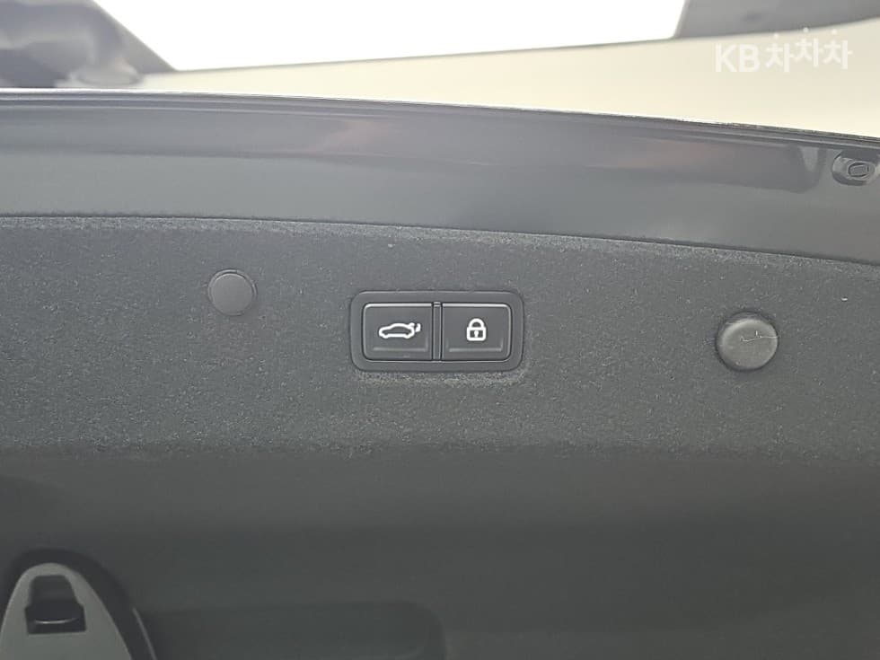 Kia The New (facelift) K8 Hybrid1.6 Turbo HEV 시그니쳐 블랙 - 26