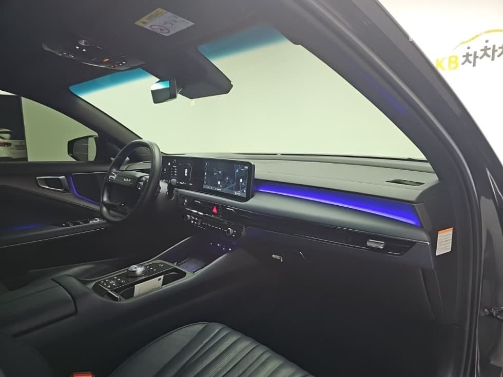 Kia The New (facelift) K8 Hybrid1.6 Turbo HEV 시그니쳐 블랙 - 20