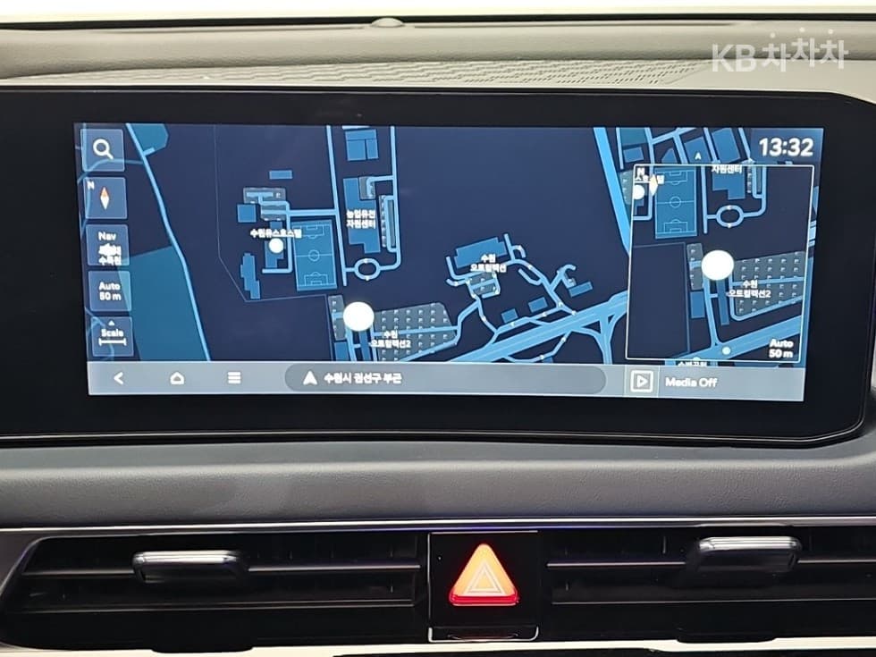 Kia The New (facelift) K8 Hybrid1.6 Turbo HEV 시그니쳐 블랙 - 9