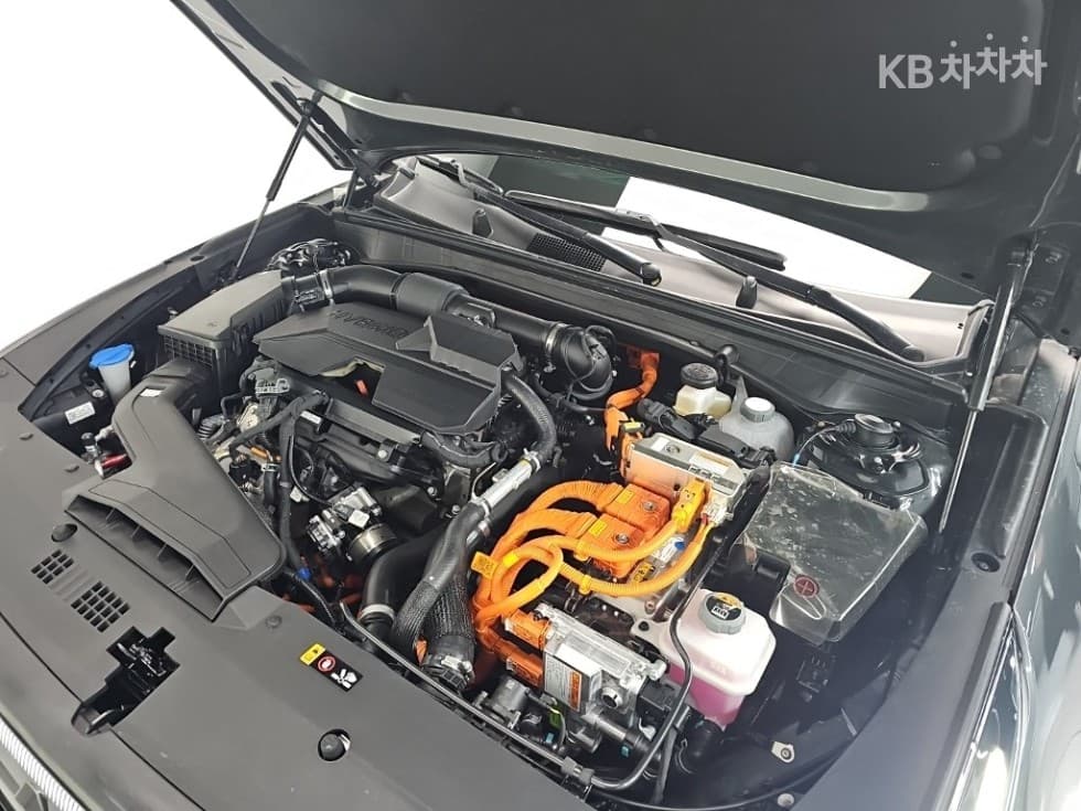 Kia The New (facelift) K8 Hybrid1.6 Turbo HEV 시그니쳐 블랙 - 6