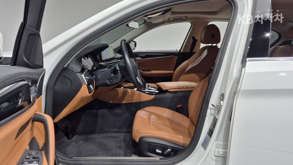 BMW 올Нов5 Серия (G30)520i Luxury - 7