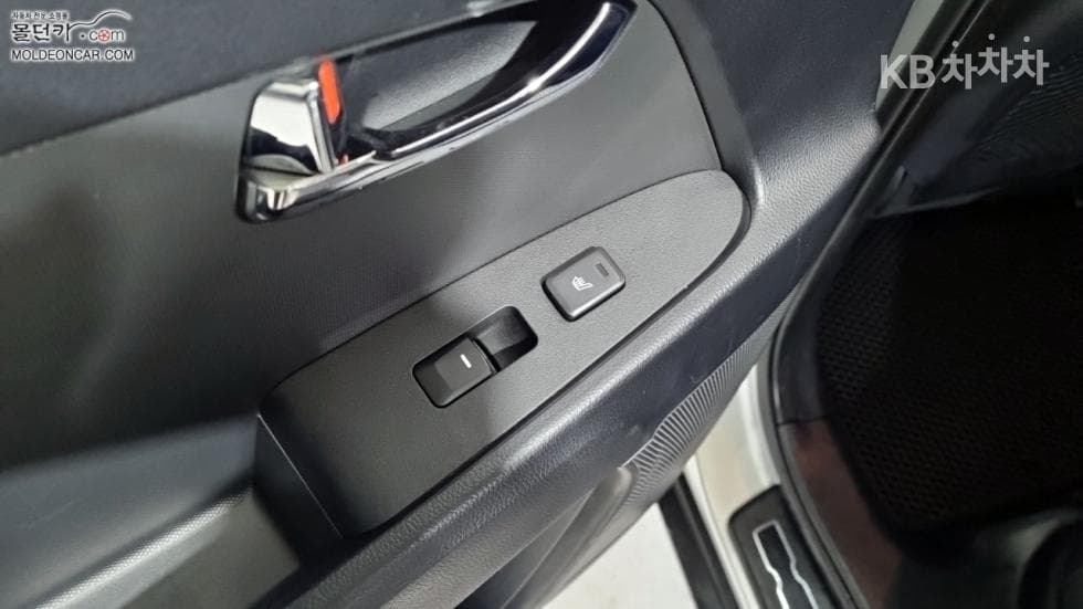 Kia Sportage R2WD Diesel TLX Premium - 17