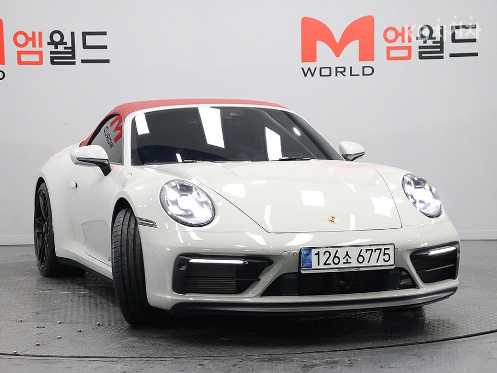 Porsche 911(992)Carrera 4 GTS Cabriolet - 2