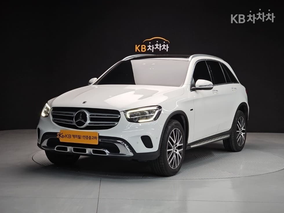 Mercedes-Benz GLC(X253) 300 e 4Matic - Image 1