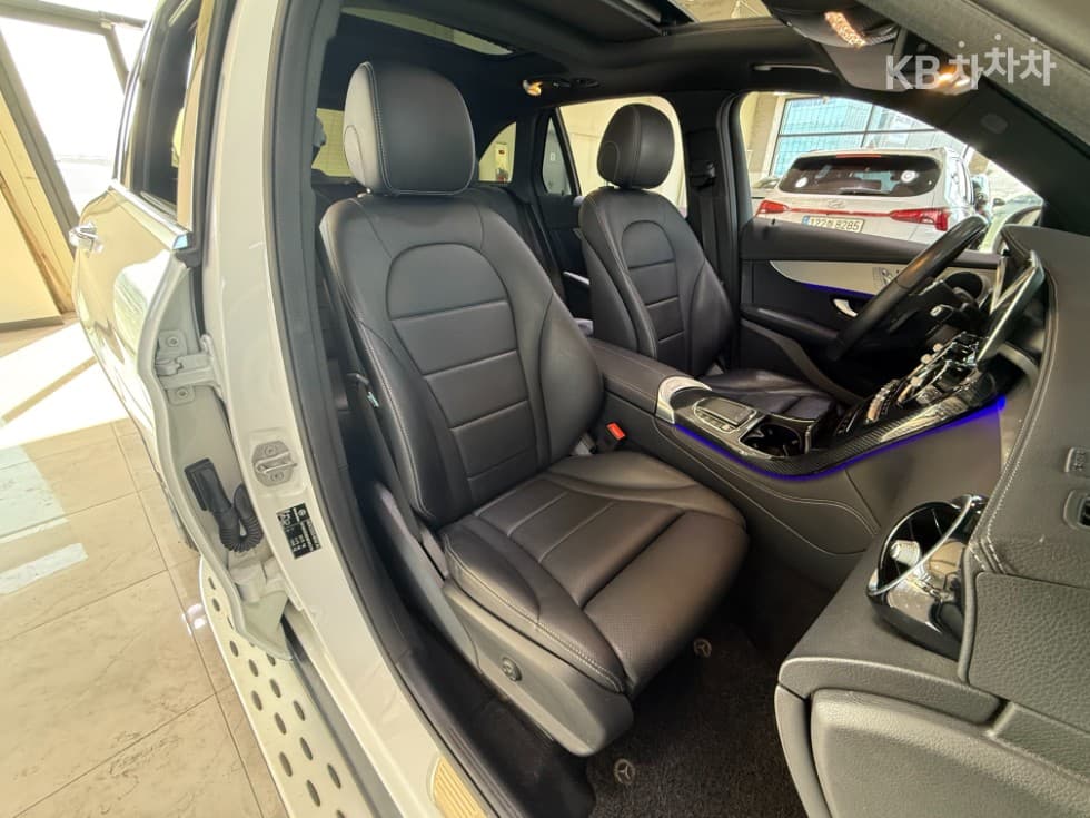 Mercedes-Benz GLC(X253)300 e 4Matic - 24