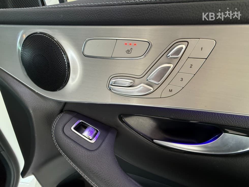 Mercedes-Benz GLC(X253)300 e 4Matic - 25