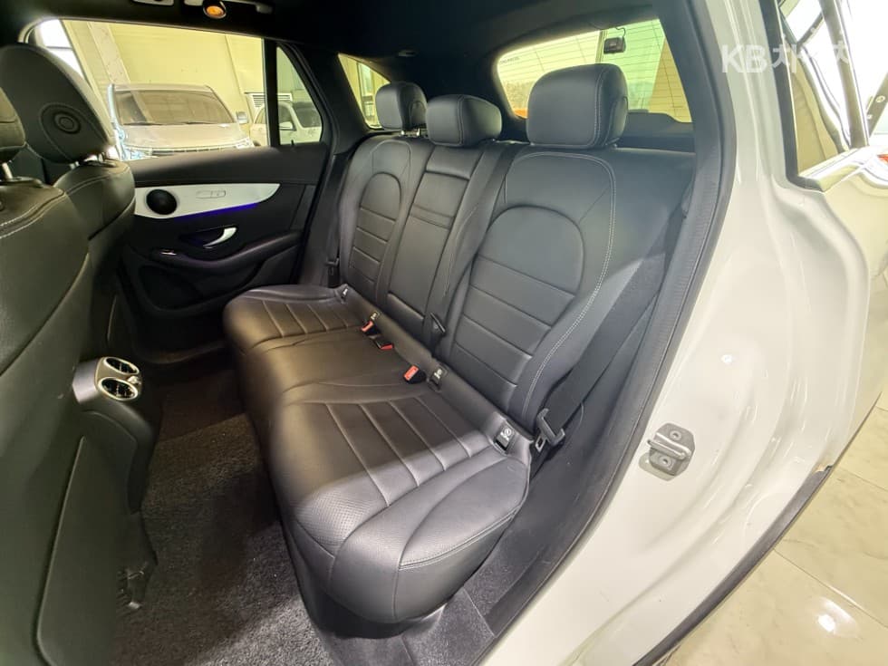 Mercedes-Benz GLC(X253)300 e 4Matic - 26