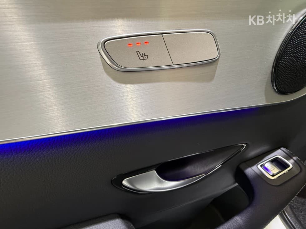 Mercedes-Benz GLC(X253)300 e 4Matic - 27