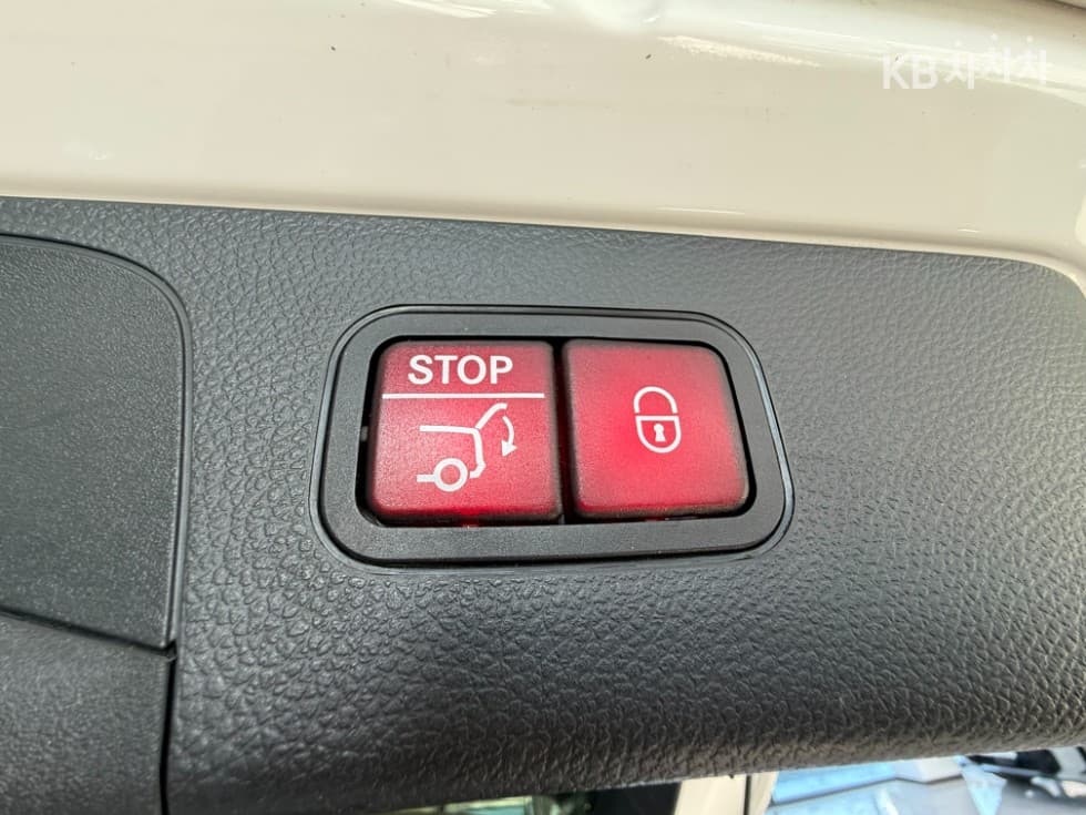 Mercedes-Benz GLC(X253)300 e 4Matic - 29