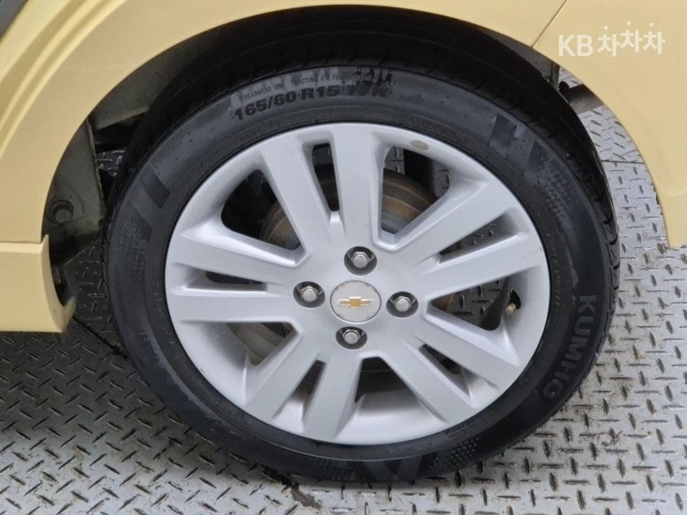 GM Korea Chevrolet SparkLT Standard - 17
