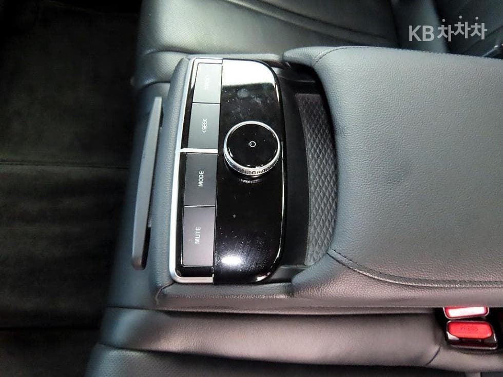 Kia K83.5 LPG Rental car Prestige - 17