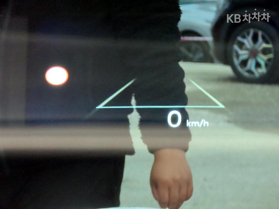 Kia The New (facelift) Carnival Hybrid 4th generation1.6 HEV 9-seater Signature - 11