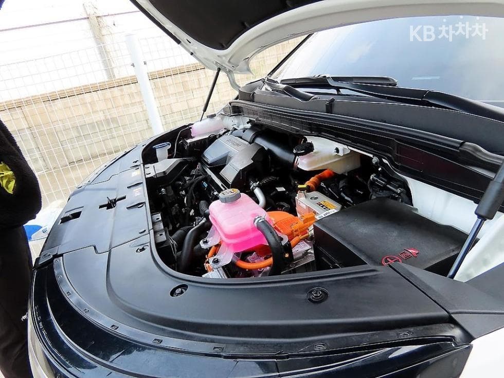 Kia The New (facelift) Carnival Hybrid 4th generation1.6 HEV 9-seater Signature - 19