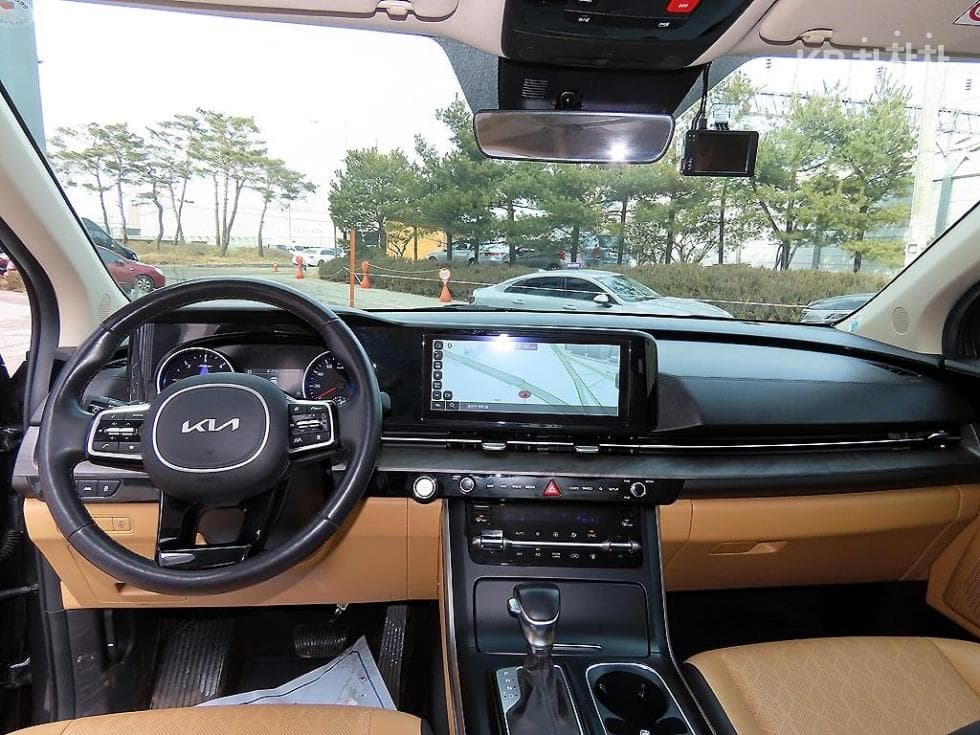 Kia Carnival 4th generationD2.2 11-seater Prestige - 8