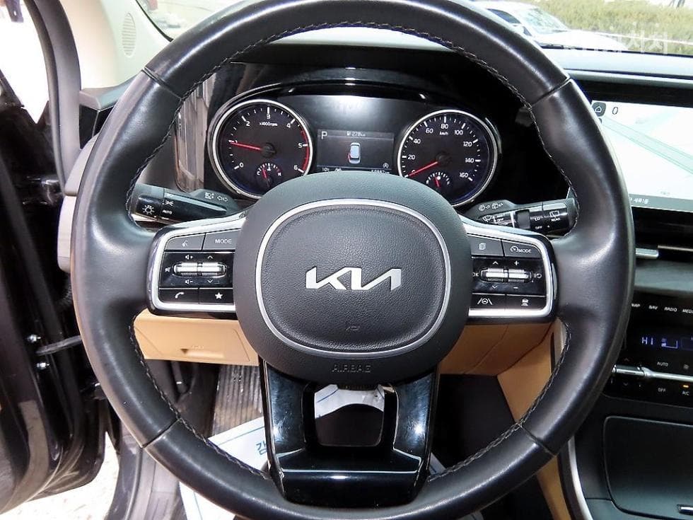 Kia Carnival 4th generationD2.2 11-seater Prestige - 9