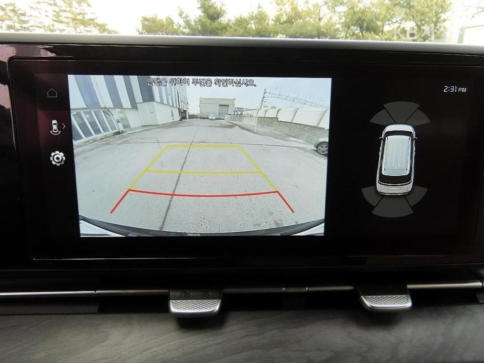 Kia Carnival 4th generationD2.2 11-seater Prestige - 15