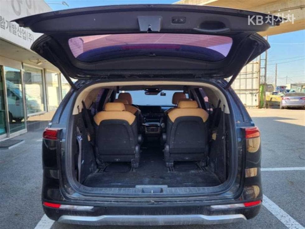 Kia Carnival 4th generationD2.2 9-seater Noblesse - 3