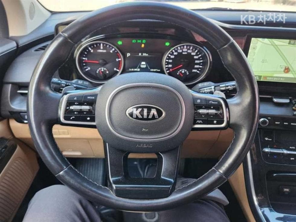 Kia Carnival 4th generationD2.2 9-seater Noblesse - 4