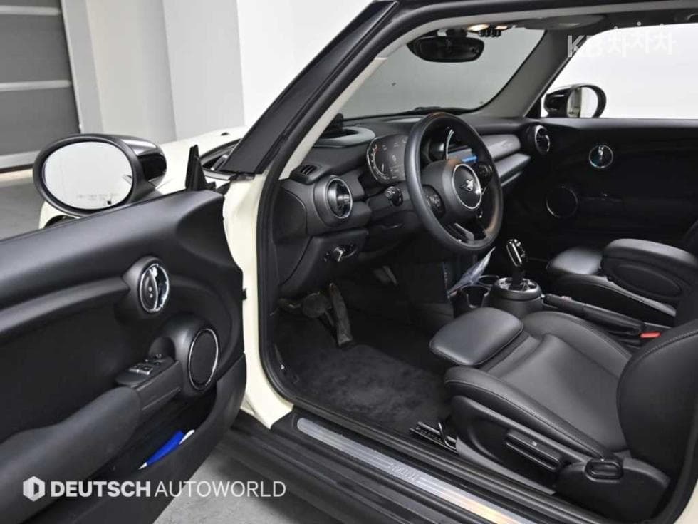 Mini Cooper 3도어1.5 하이트림 - 11