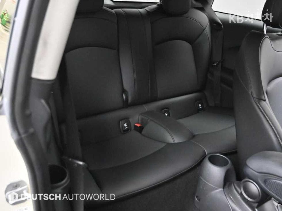 Mini Cooper 3도어1.5 하이트림 - 12