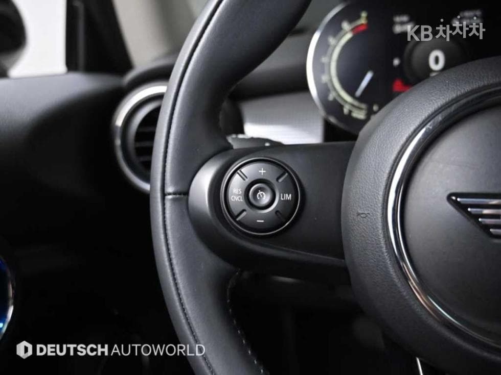 Mini Cooper 3도어1.5 하이트림 - 16