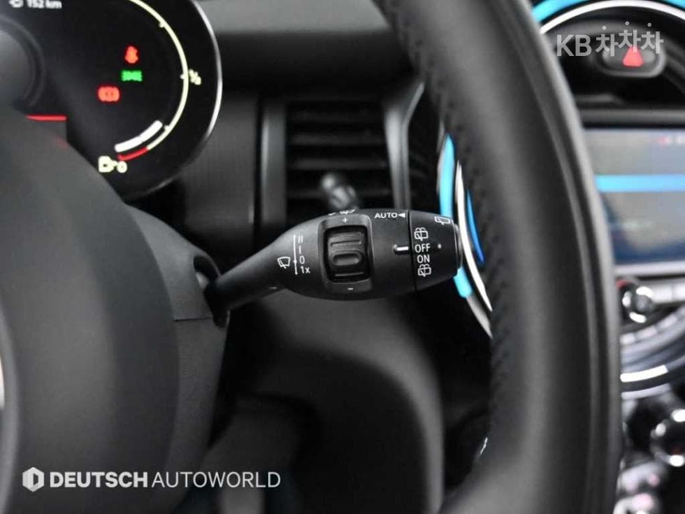 Mini Cooper 3도어1.5 하이트림 - 17